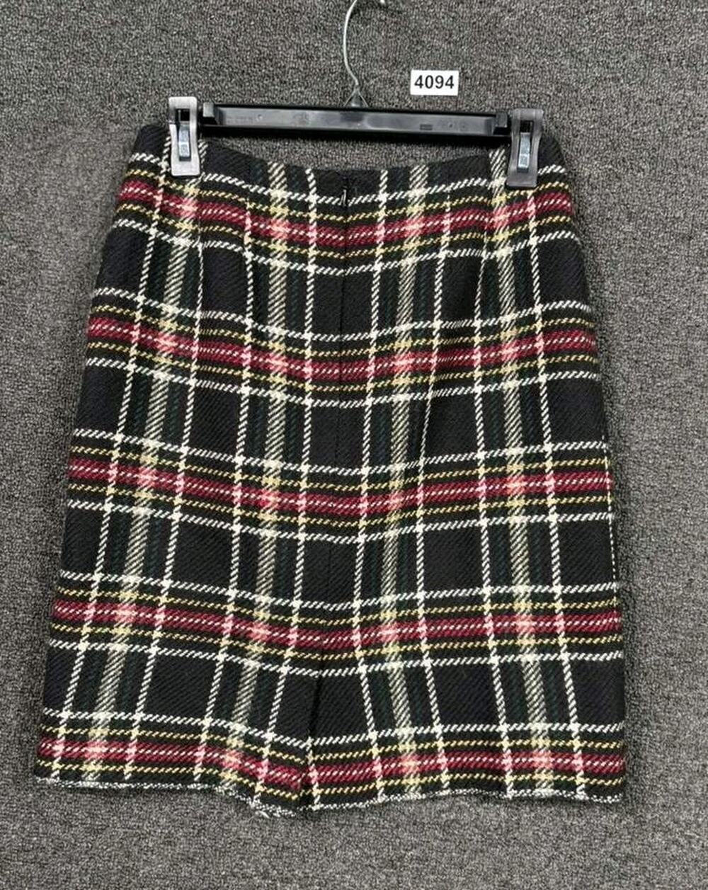 Talbots Wool Plaid Pencil Skirt Womens Size 6P Black Lined Classic Cottagecore
